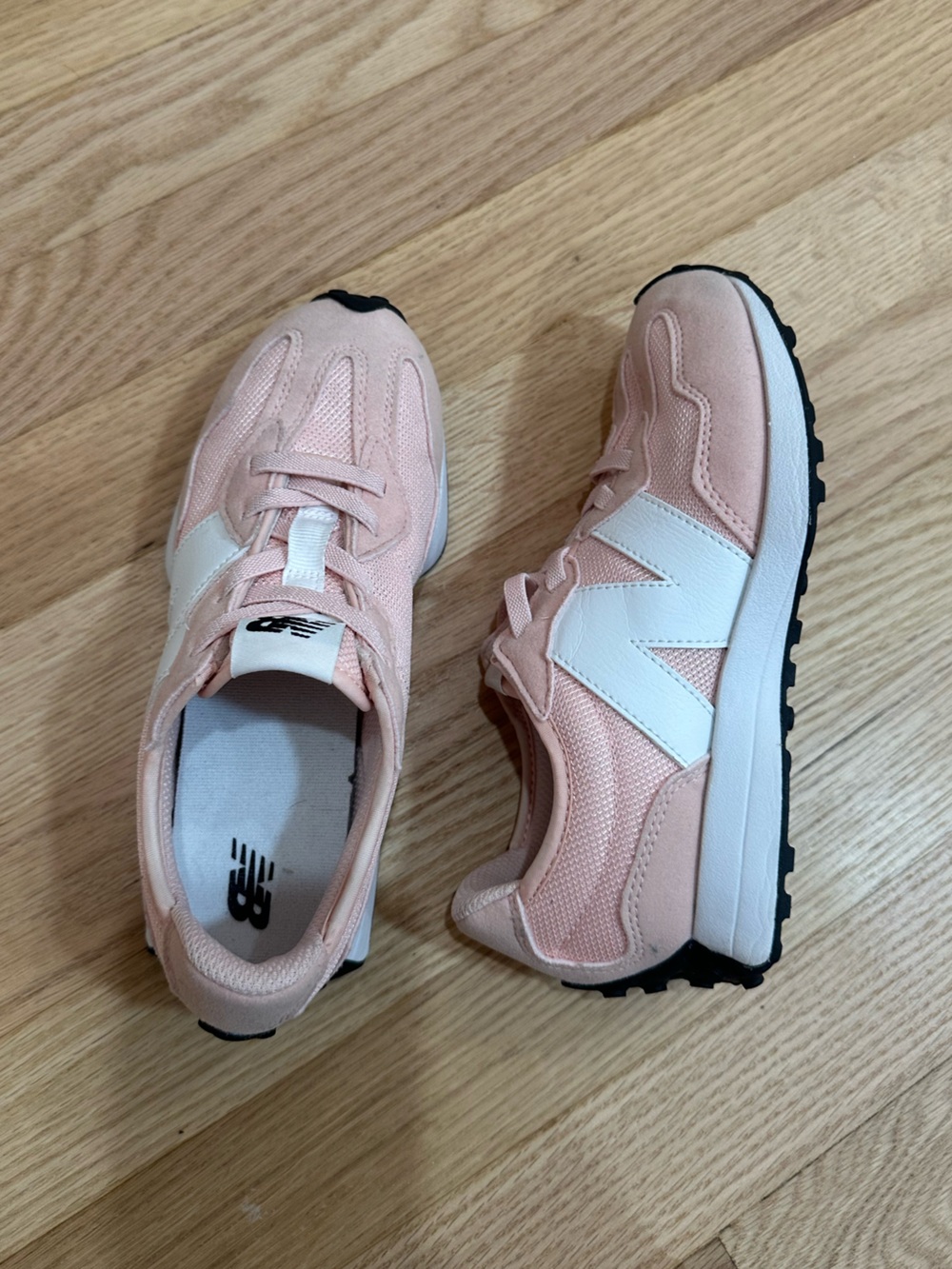New Balance 327 Kids Pink and White Retro Runner Sneakers